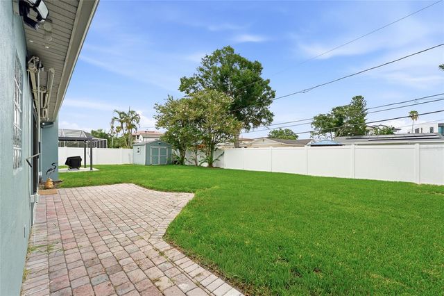 6241 TANGLEWOOD DRIVE NE, St Petersburg, FL 33702