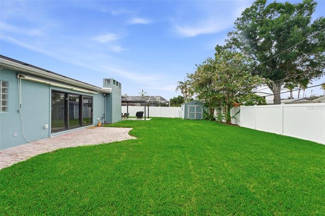 6241 TANGLEWOOD DRIVE NE, St Petersburg, FL 33702