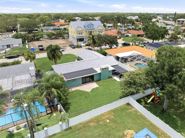 6241 TANGLEWOOD DRIVE NE, St Petersburg, FL 33702