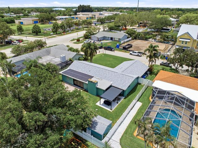 6241 TANGLEWOOD DRIVE NE, St Petersburg, FL 33702