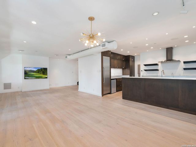 305 Joliet Ave Apt C, San Antonio, TX 78209