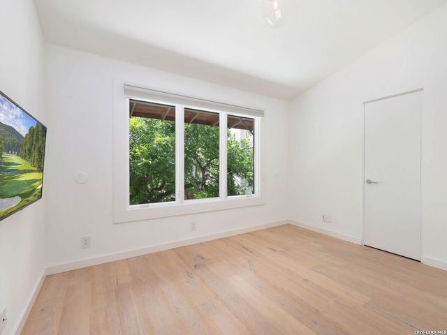 305 Joliet Ave Apt C, San Antonio, TX 78209