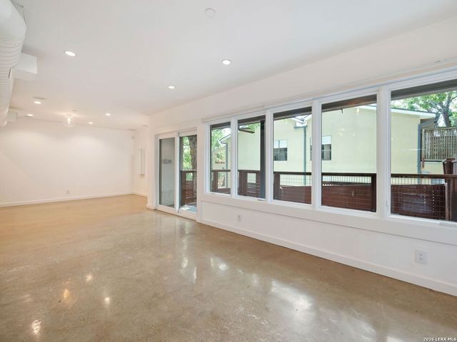 305 Joliet Ave Apt C, San Antonio, TX 78209