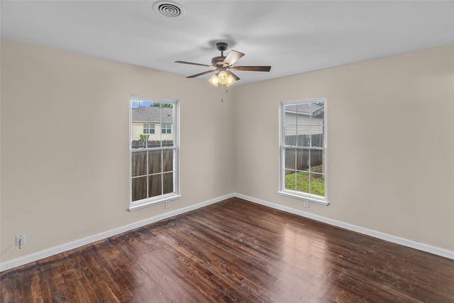109 S 1st Street, Godley, TX 76044