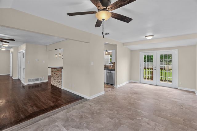 109 S 1st Street, Godley, TX 76044
