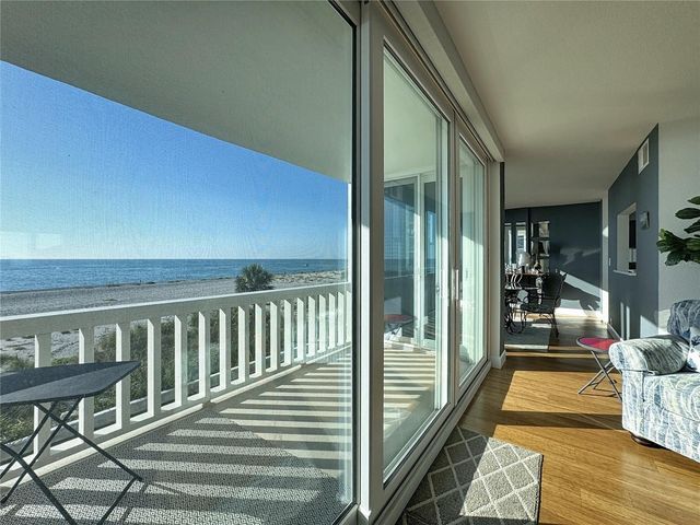 1100 TARPON CENTER DRIVE 301, Venice, FL 34285