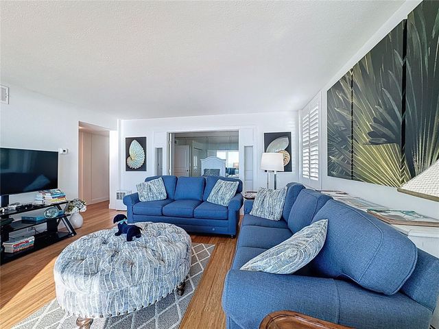 1100 TARPON CENTER DRIVE 301, Venice, FL 34285