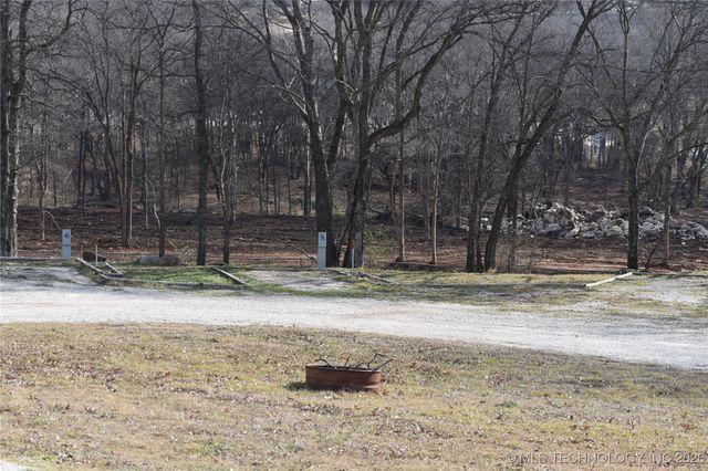 19002 W Woodhaven Drive, Cookson, OK 74427