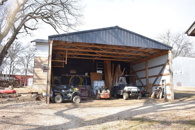 19002 W Woodhaven Drive, Cookson, OK 74427