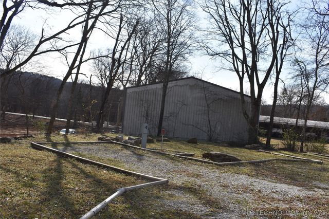 19002 W Woodhaven Drive, Cookson, OK 74427