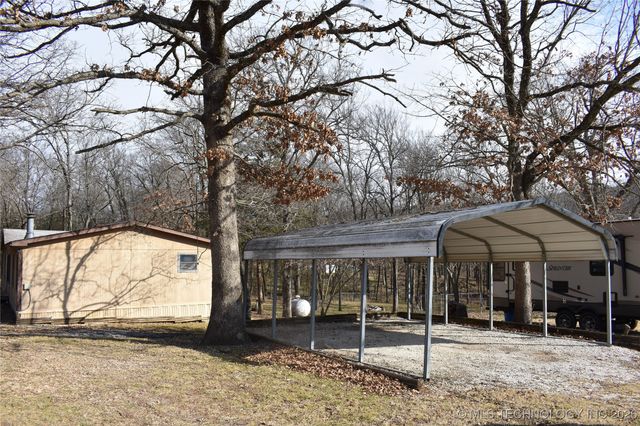 19002 W Woodhaven Drive, Cookson, OK 74427