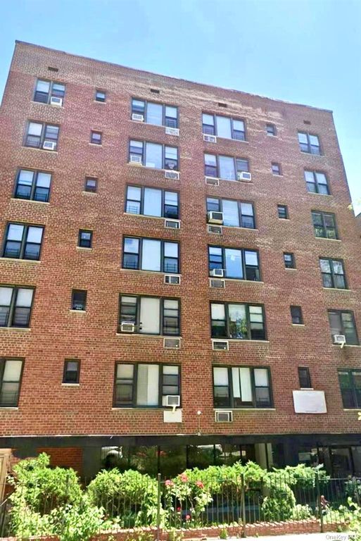 83-30 Vietor Avenue 506, Elmhurst, NY 11373