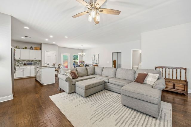 258 Telavera Dr, White House, TN 37188