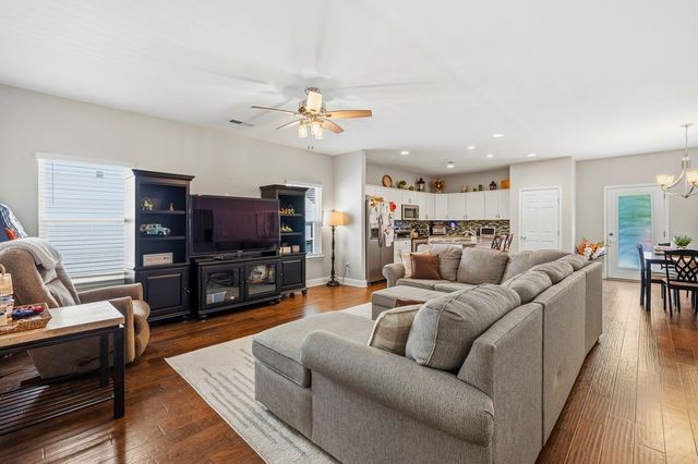 258 Telavera Dr, White House, TN 37188