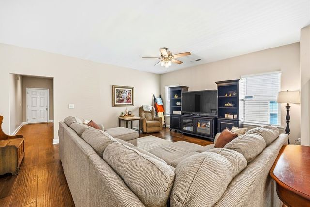 258 Telavera Dr, White House, TN 37188