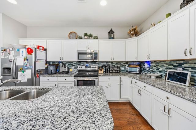 258 Telavera Dr, White House, TN 37188