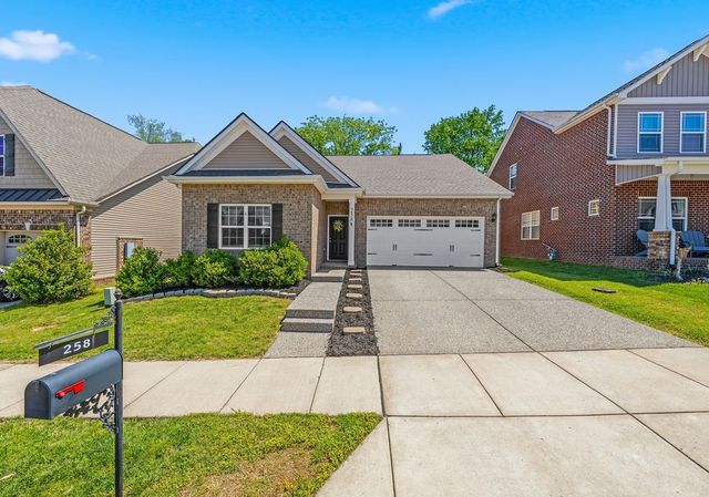 258 Telavera Dr, White House, TN 37188