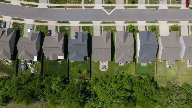 258 Telavera Dr, White House, TN 37188