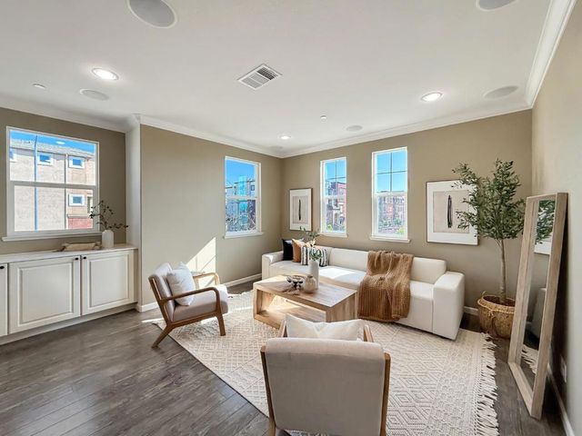 1053 Eagle Way, San Jose, CA 95131