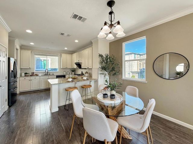 1053 Eagle Way, San Jose, CA 95131