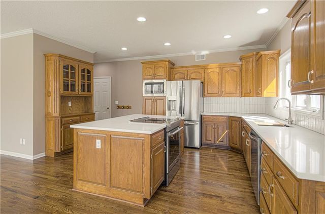 14200 Rosehill Street, Overland Park, KS 66221