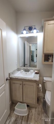 400 Bobcat Drive, Ahsahka, ID 83520