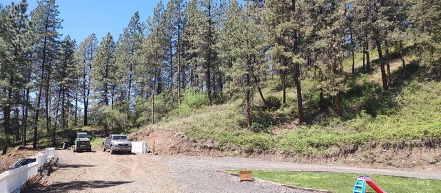 400 Bobcat Drive, Ahsahka, ID 83520