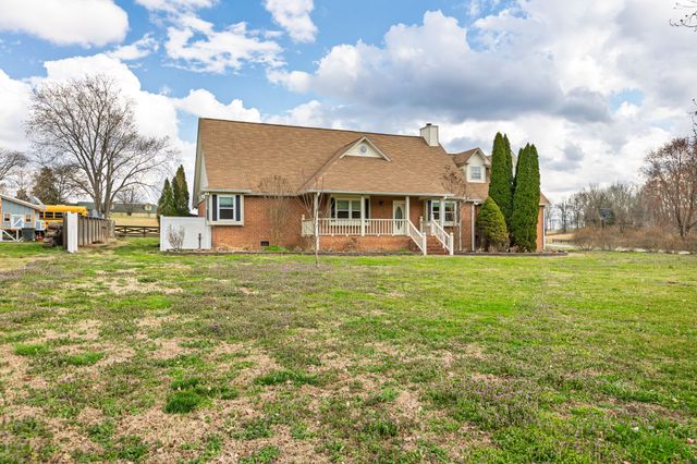 1789 Seavy Hight Rd, Columbia, TN 38401