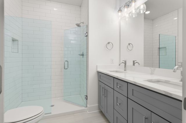 700 N DuPont Ave Apt 111, Madison, TN 37115