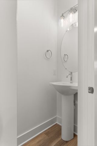 700 N DuPont Ave Apt 111, Madison, TN 37115