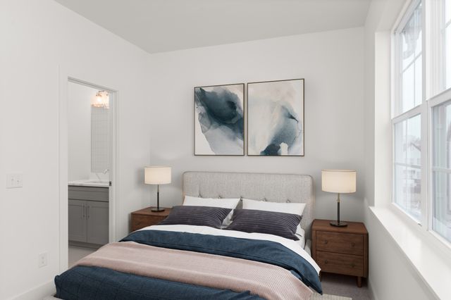 700 N DuPont Ave Apt 111, Madison, TN 37115