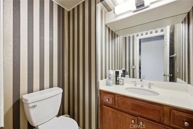 2131 Almeria Street 102, Corona, CA 92879