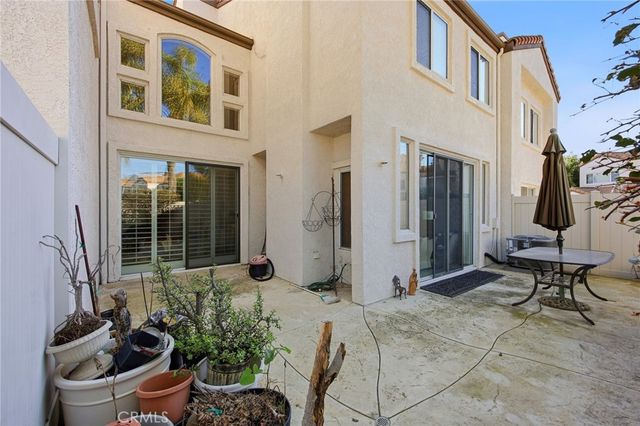 2131 Almeria Street 102, Corona, CA 92879
