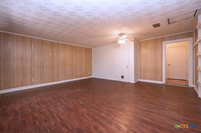 917 Holly Street, Copperas Cove, TX 76522