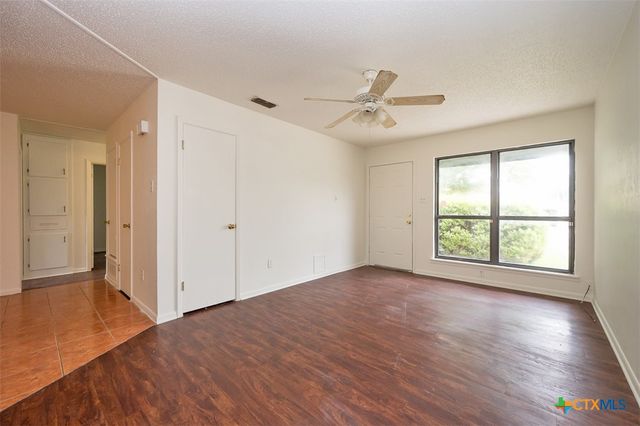917 Holly Street, Copperas Cove, TX 76522