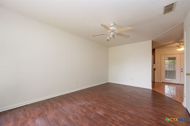 917 Holly Street, Copperas Cove, TX 76522