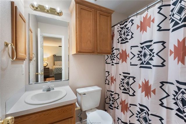 3611 Oldenburg Court, College Station, TX 77845