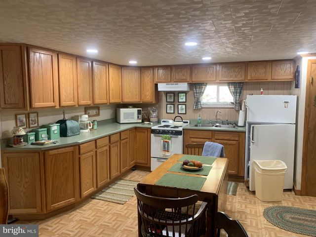 5547 FOX RD, Fort Loudon, PA 17224