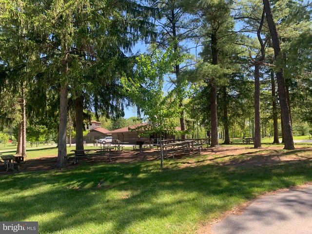 5547 FOX RD, Fort Loudon, PA 17224