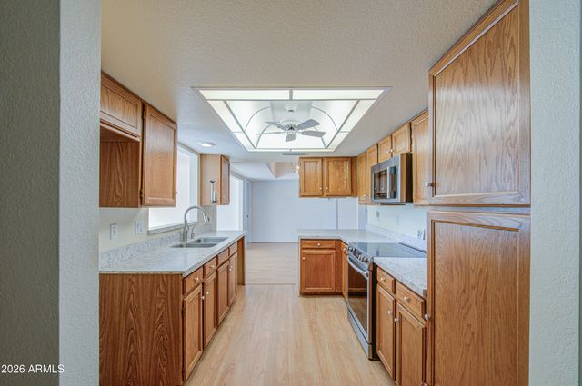 2288 LEISURE WORLD --, Mesa, AZ 85206