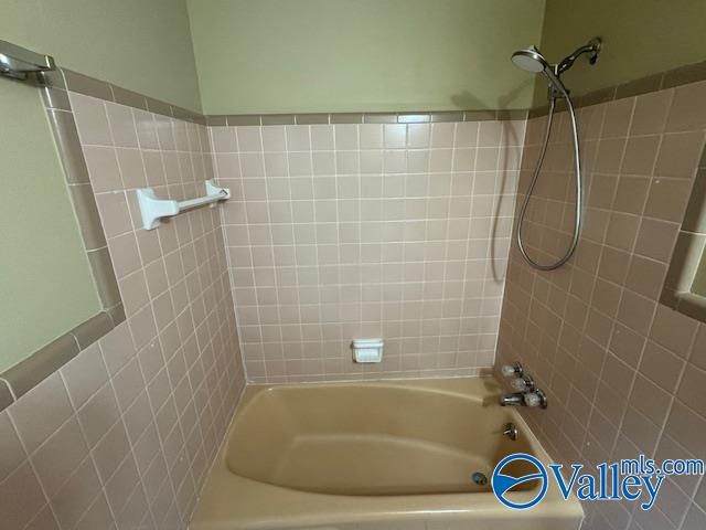 3104 Cumbress Circle NW, Huntsville, AL 35810