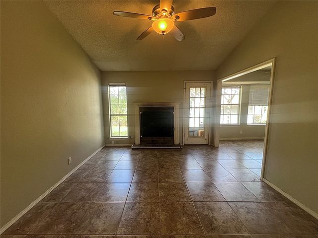 8709 E 133rd Street S, Bixby, OK 74008