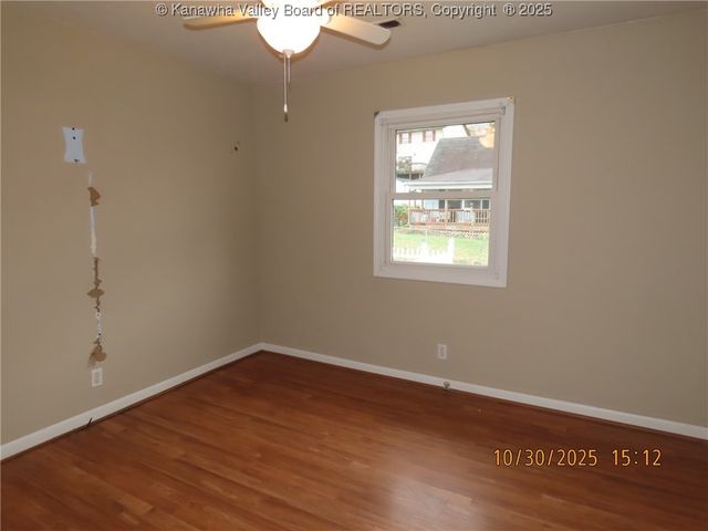 102 Michael Drive, Elkview, WV 25071