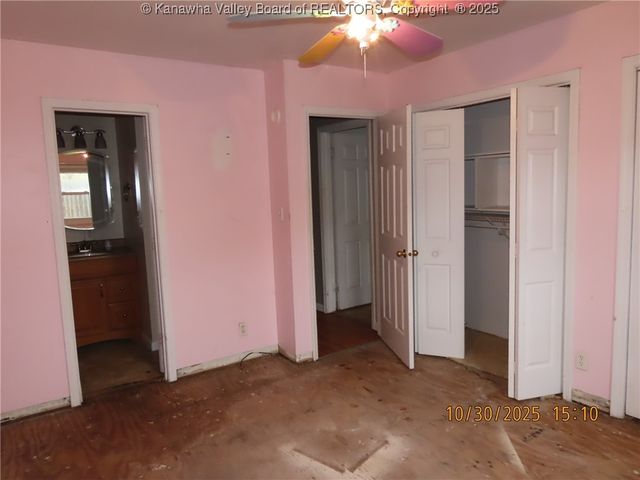 102 Michael Drive, Elkview, WV 25071