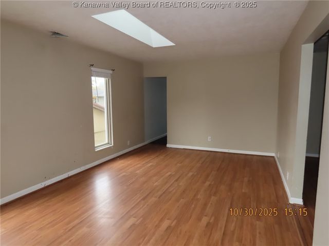 102 Michael Drive, Elkview, WV 25071