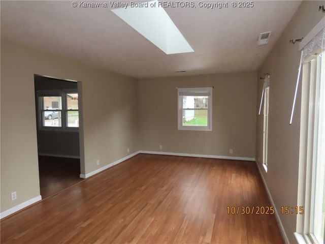 102 Michael Drive, Elkview, WV 25071