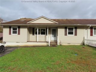 102 Michael Drive, Elkview, WV 25071