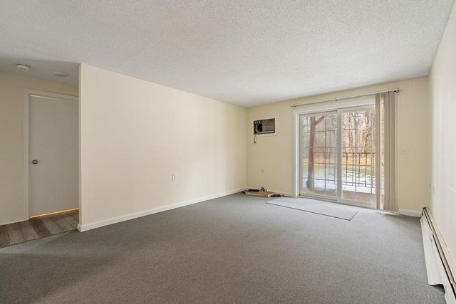 1703 White Cedar Boulevard, Portsmouth, NH 03801