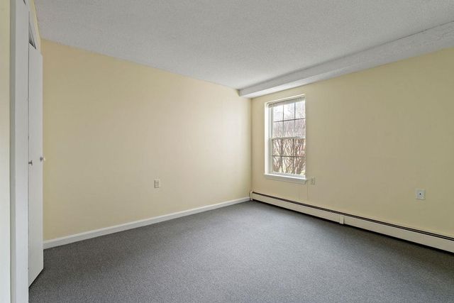 1703 White Cedar Boulevard, Portsmouth, NH 03801