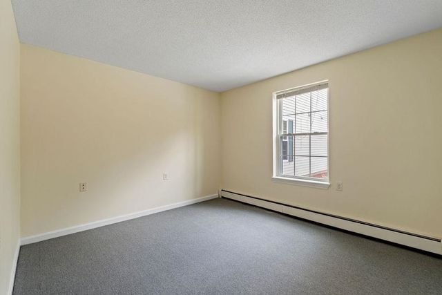 1703 White Cedar Boulevard, Portsmouth, NH 03801